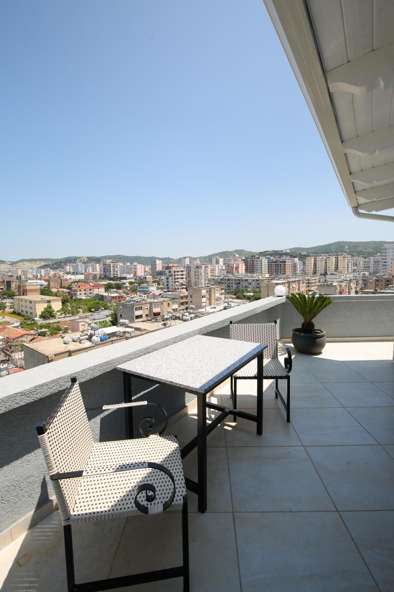 Queen Apartmets Vlorë 客房 照片